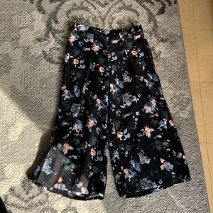 Simons Icône cropped wide leg, culotte pants
